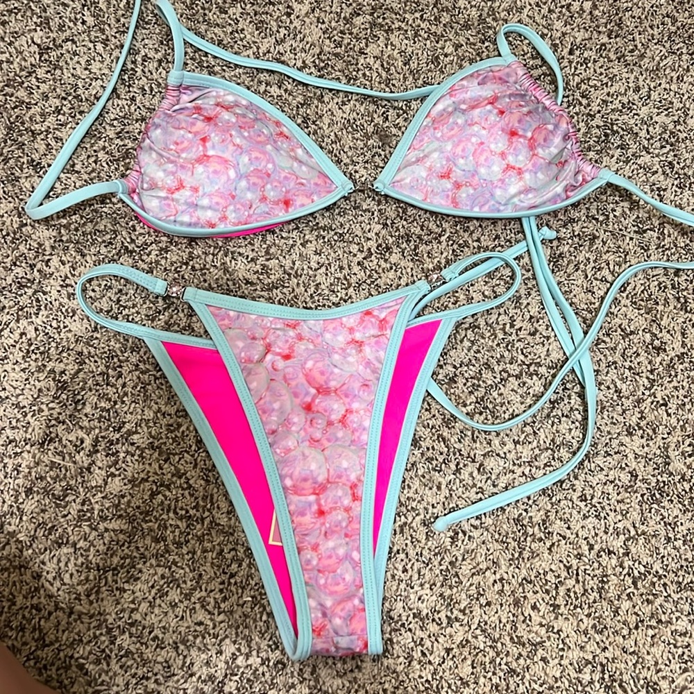 Strawberry milk mob Milky Way top and bottom